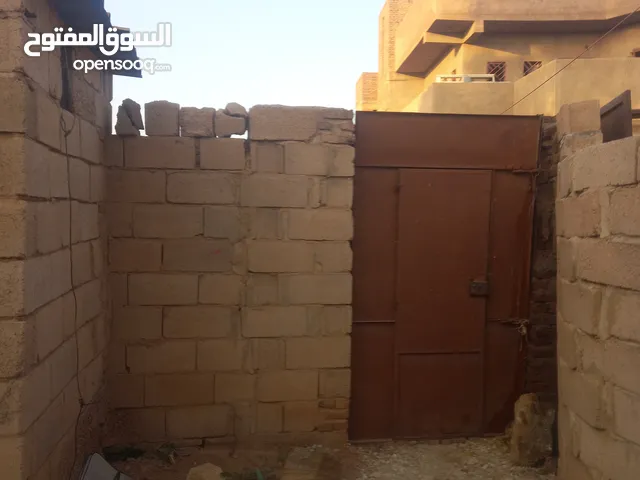 بيت للإيجار في القيعة شرق الظلط