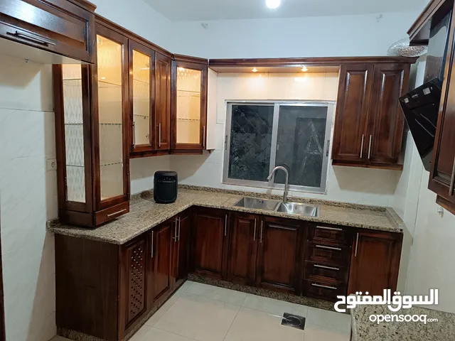 170 m2 4 Bedrooms Apartments for Rent in Amman Jabal Al-Taj