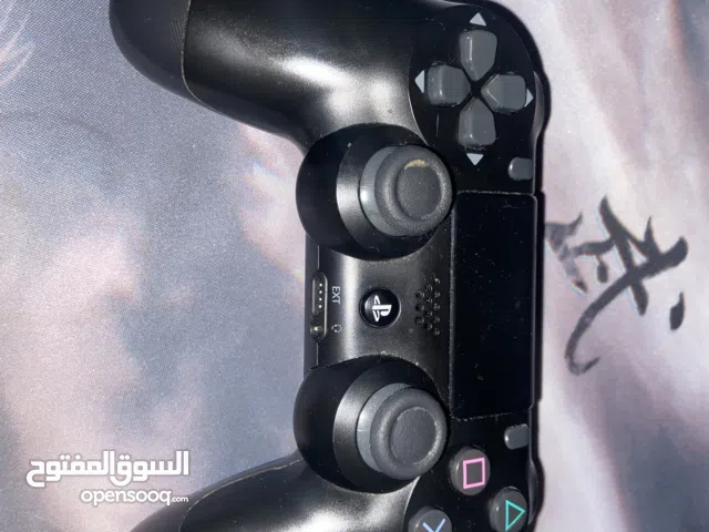 للبيع يد تحكم PS4 اصلي مستعمل شغال 100% بحالة ممتازة