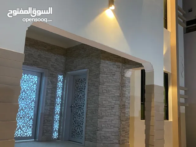 327 m2 4 Bedrooms Townhouse for Sale in Muscat Amerat