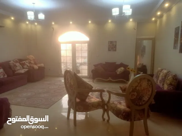 183m2 3 Bedrooms Apartments for Sale in Cairo Fifth Settlement