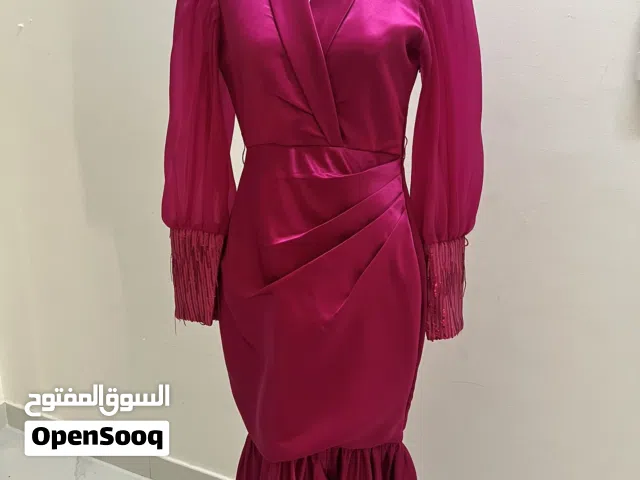 فساتين للبيع