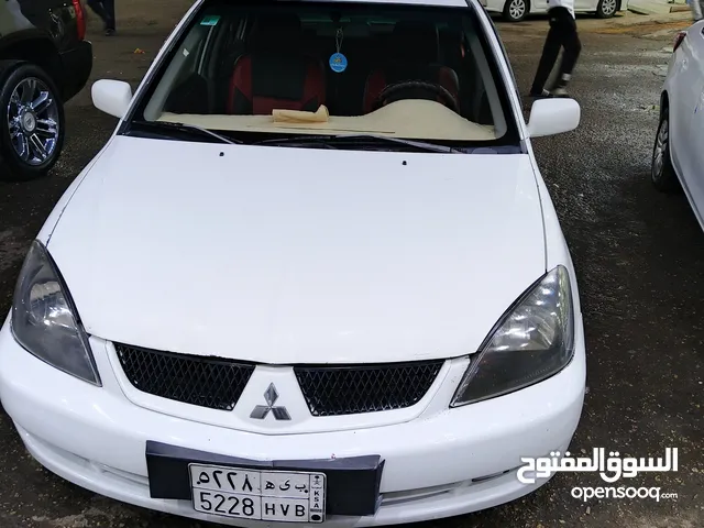 سياره لانسر2007موجوده بالاردن حاليا للبيع سياره تبارك الله. شغل وامشي.لا ينقصها شيء اقتصاديه