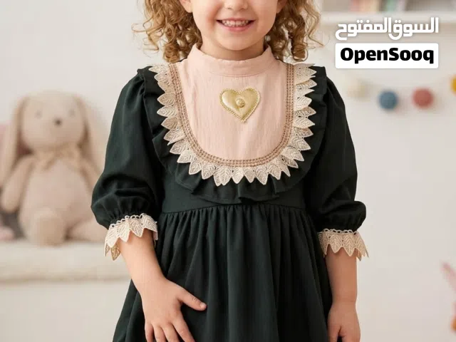 فساتين بنات عمر 3 سنوات و واحد عمر 4 سنوات جديد ما مستخدم