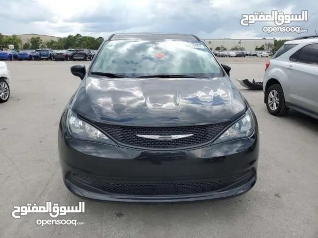 Used Chrysler Voyager in Basra