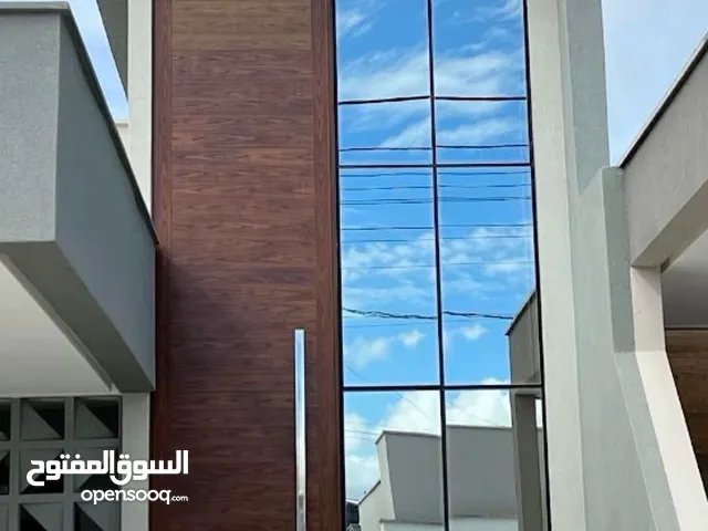 قطعة للبيع بالخضراء على شارع 20 متر