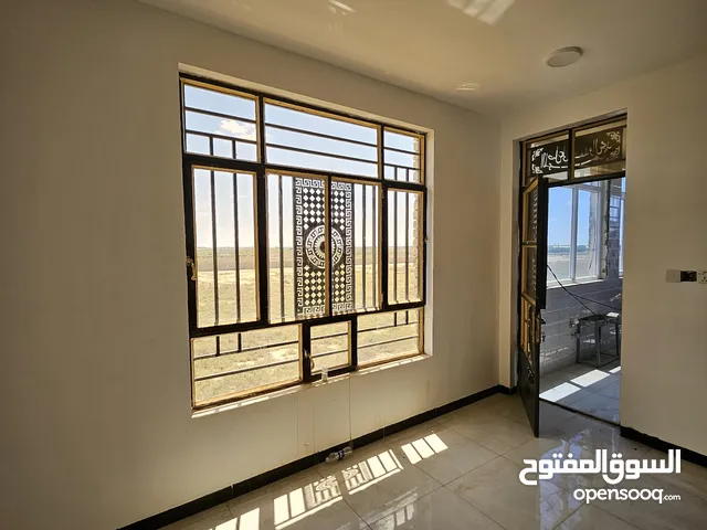 92 m2 5 Bedrooms Townhouse for Sale in Baghdad Dora