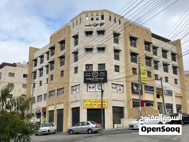 موقع سوبرماركت فارغ (سوق تجاري ) للايجار مساحة 360m2 + سدة 110m2 ضاحية الرشيد خلف الجامعة الأردنية