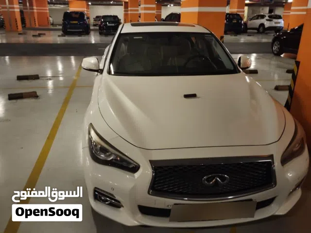 2014 إنفينيتي Q50 Luxe