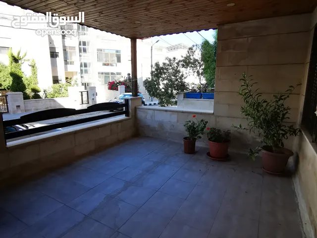 شقة ارضيه (عفش كامل) للايجار في الجندويل / 170م مع حديقة (اسبوعي / شهري)
