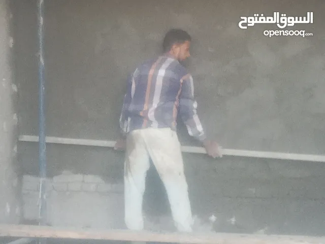 مبيض محارة خبره بمهنه مليس من الصعيد مقيم بالقاهرة يعني مليس وكنت في السعوديه في جده من اربع سنوات