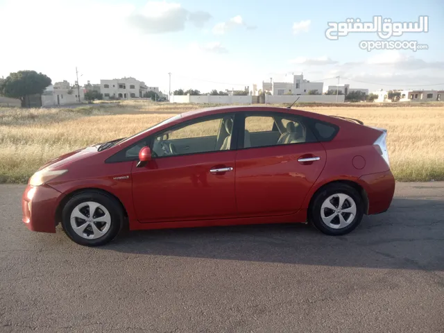 تويوتا بريوس للبيع