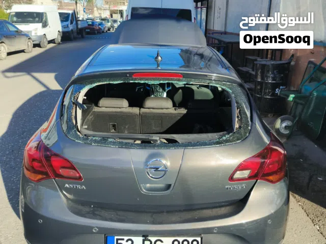 اريد شريك وياي نفتح محل جام سيارات
