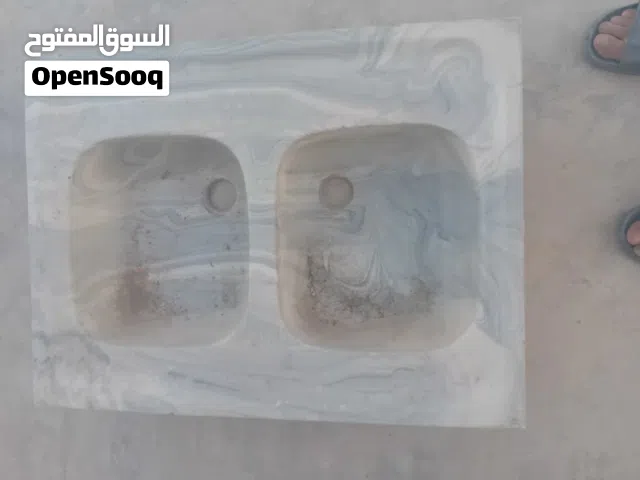 حوض استعال بسيط وجديد بدون اي خدش