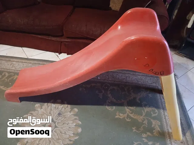 زحليقة أطفال بلاستيك مقوى بحالة ممتازة - للبيع السريع