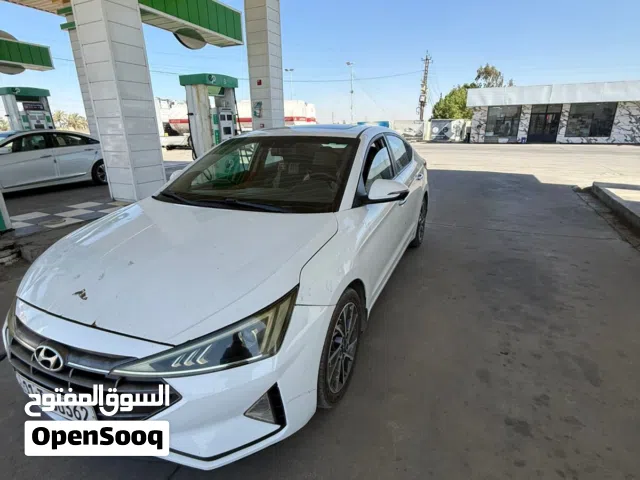2019 Hyundai Elantra Standard
