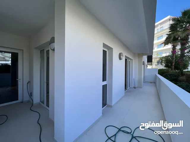 2 BR Luxury Ground Floor Apartment in the Gardens – Al Mouj
