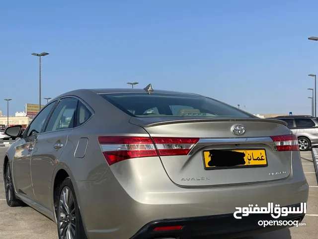 Used Toyota Avalon in Muscat