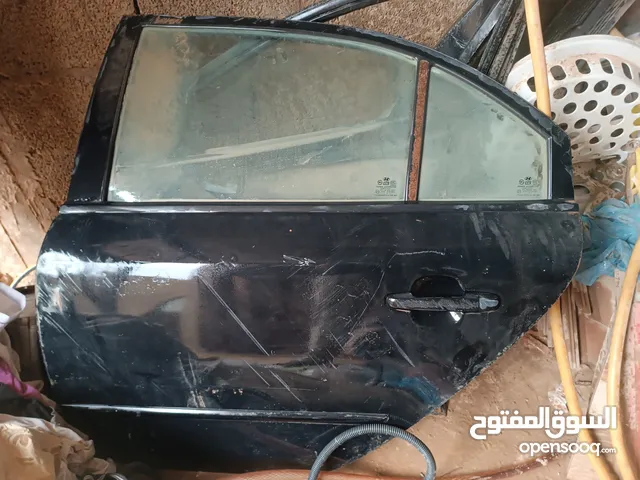 قطع غيار سياره هونادي سوناتا 2009 بابين و باقي القطع كلهم مه بعضهم