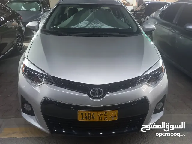 تويوتا كورولا 2016