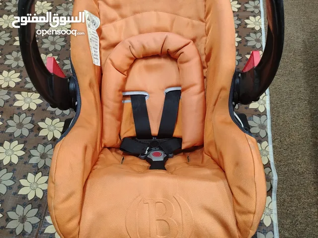 سرير بيبي ايكيا وعرباية ماركة وكوت ماركة وكرسي حمام وحوض حمام