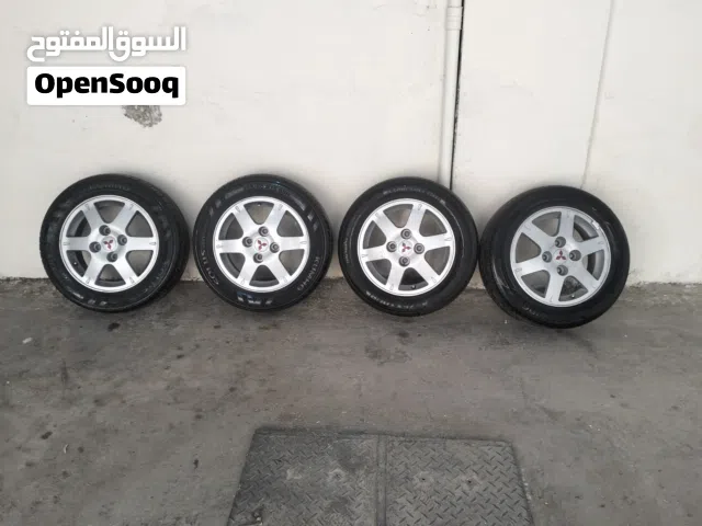 للبيع جنط  متسوبيشي 15 الأصلي خالي من العيوب كوشوك نضيف