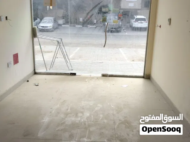 للإيجار السنوي – الروضة 2 –Annual Rental – Al Rawda 2 Shops available on a main road