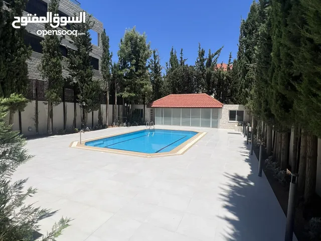 900 m2 More than 6 bedrooms Villa for Sale in Amman Um El Summaq
