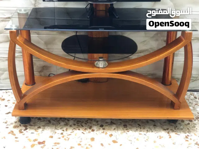ميز تلفزيون للبيع