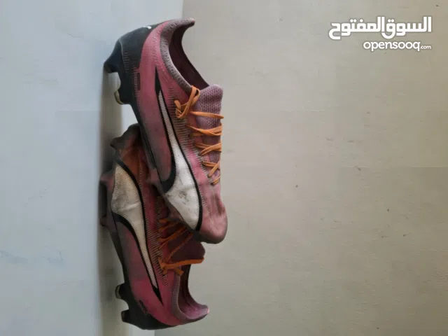 42 Sport Shoes in Southern Governorate