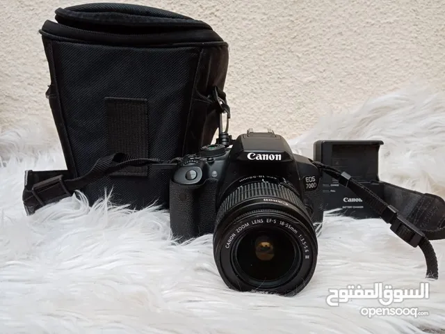 كاميرا كانون 700D canon شبه جديدة للبيع بسعر مغري