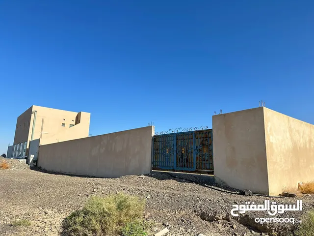 ارض صناعية للإيجار في خميلة