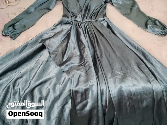 فستان سهرة رائع