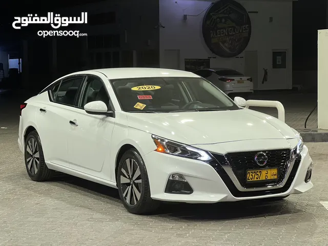 Used Nissan Altima in Al Batinah