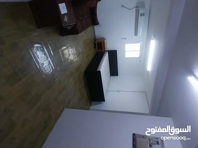 60 m2 Studio Apartments for Rent in Manama Hoora