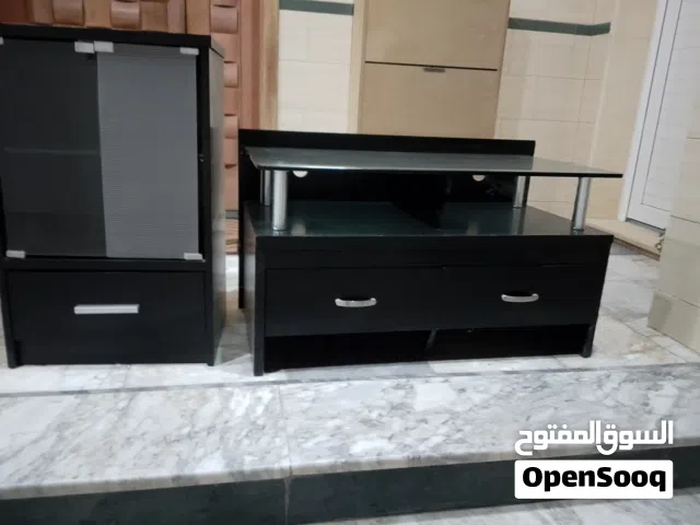 طاولة Tv شبه جديد