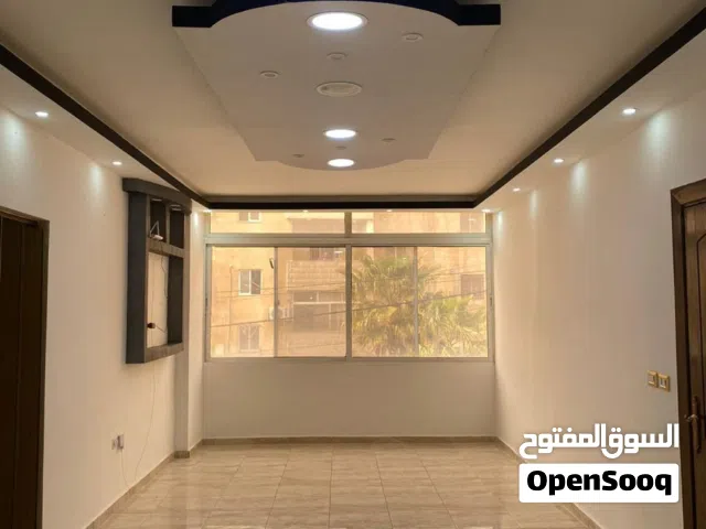 101 m2 2 Bedrooms Apartments for Sale in Zarqa Jabal Tareq
