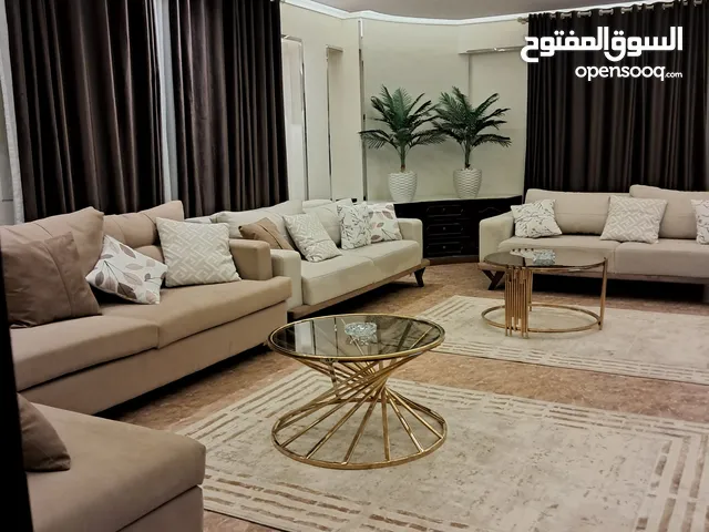 180 m2 3 Bedrooms Apartments for Rent in Giza Mohandessin