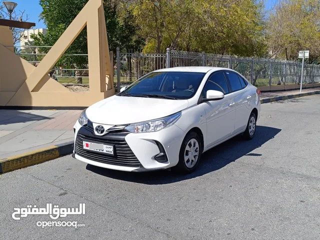 TOYOTA YARIS (YEAR-2021) EXCELLENT CONDITION FAMILY USED WHITE COLOUR SEDAN CAR FOR SALE URGENTLY
