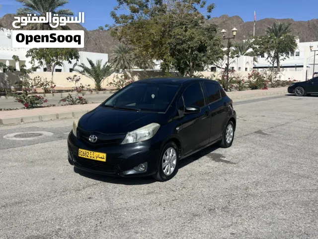 تويوتا ياريس هاتشباك 1.3 للبيع