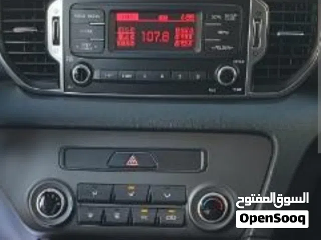 راديو وسيدي كيا سبورتاج بحاله ممتازه شبه جديد  استعال بسيط
