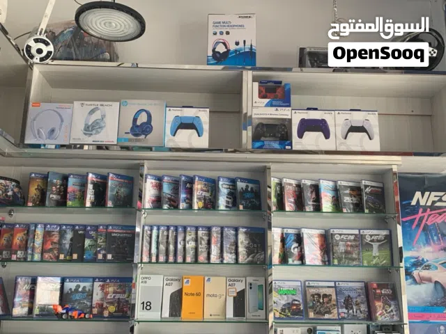 we are selling ps2,ps3,ps4,ps5,xoboxone,xbox 360 cds new and used both available
