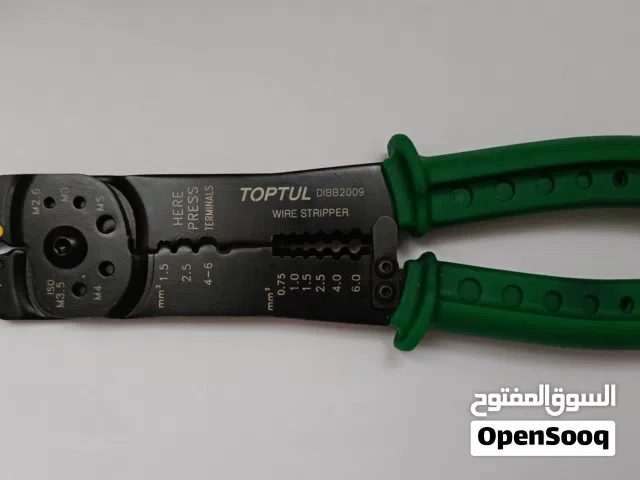 dénudeur des fils électrique  أداة فصل البلاستيك العازل عن الأسلاك الكهربائية toptul