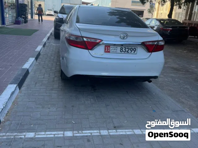 2017 تويوتا كامري LE