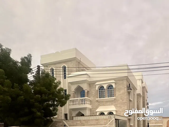 120 m2 3 Bedrooms Apartments for Rent in Muscat Al Mawaleh
