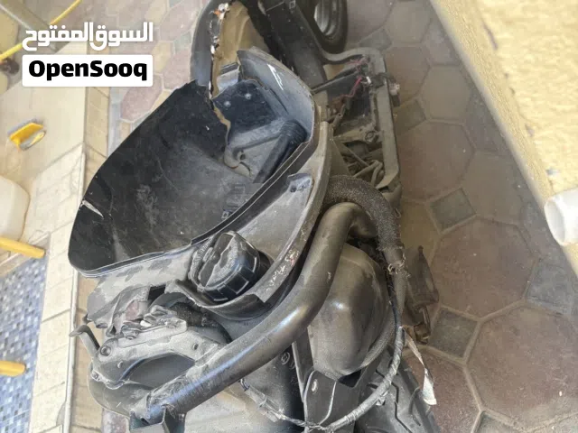 للبيع بو شراع سوزوكي 150 درهم مطلوب فيه