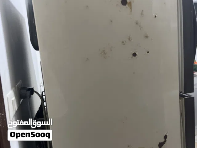 ثلاجه هيتاشي مستعمله شغاله 100% مافي ولا عطل السعر 70