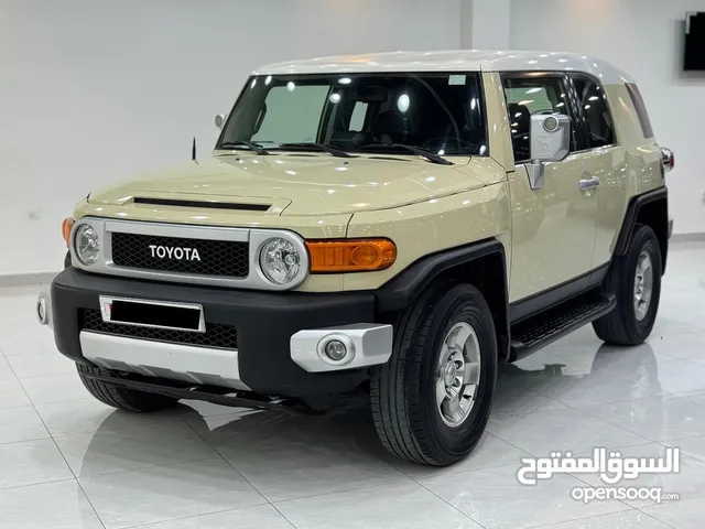 Used Toyota FJ in Manama