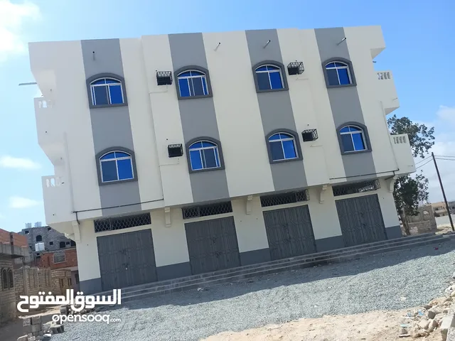 400 m2 More than 6 bedrooms Townhouse for Sale in Al Mukalla Other
