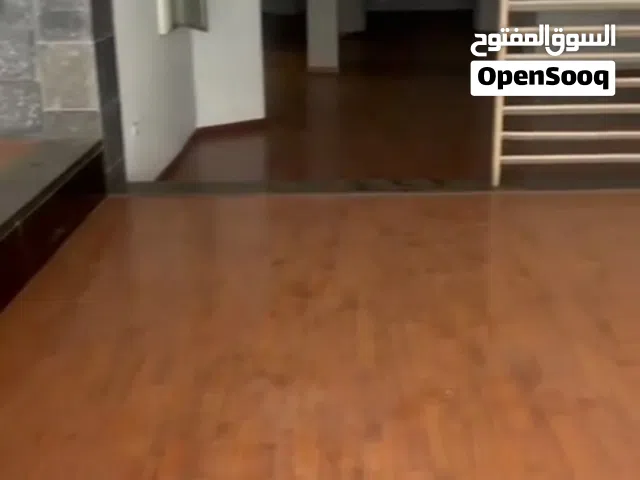 معرض للاثاث المنزلى للبيع بمكرم عبيد